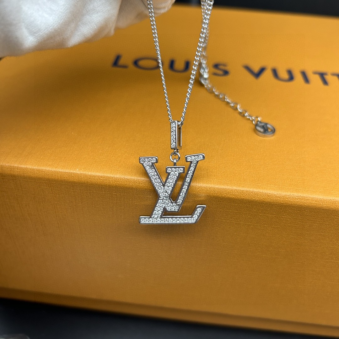 Louis Vuitton Necklaces